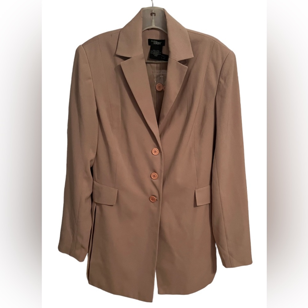 Boutique Europa Camel Oversized Long Line Single Breasted Split Side Blazer 10T